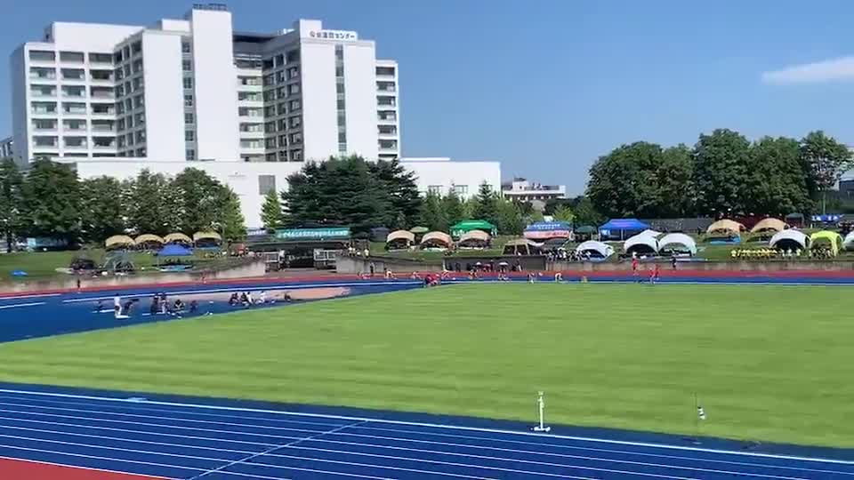 陸上部県新人大会　女子２００m決勝