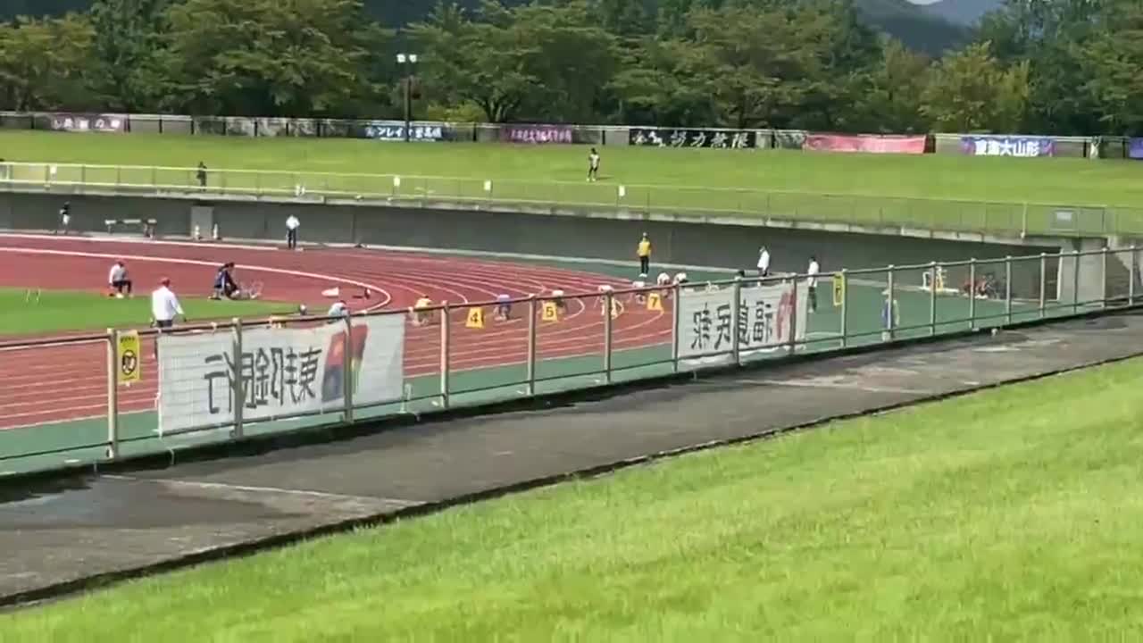 陸上東北新人大会200m　5位！